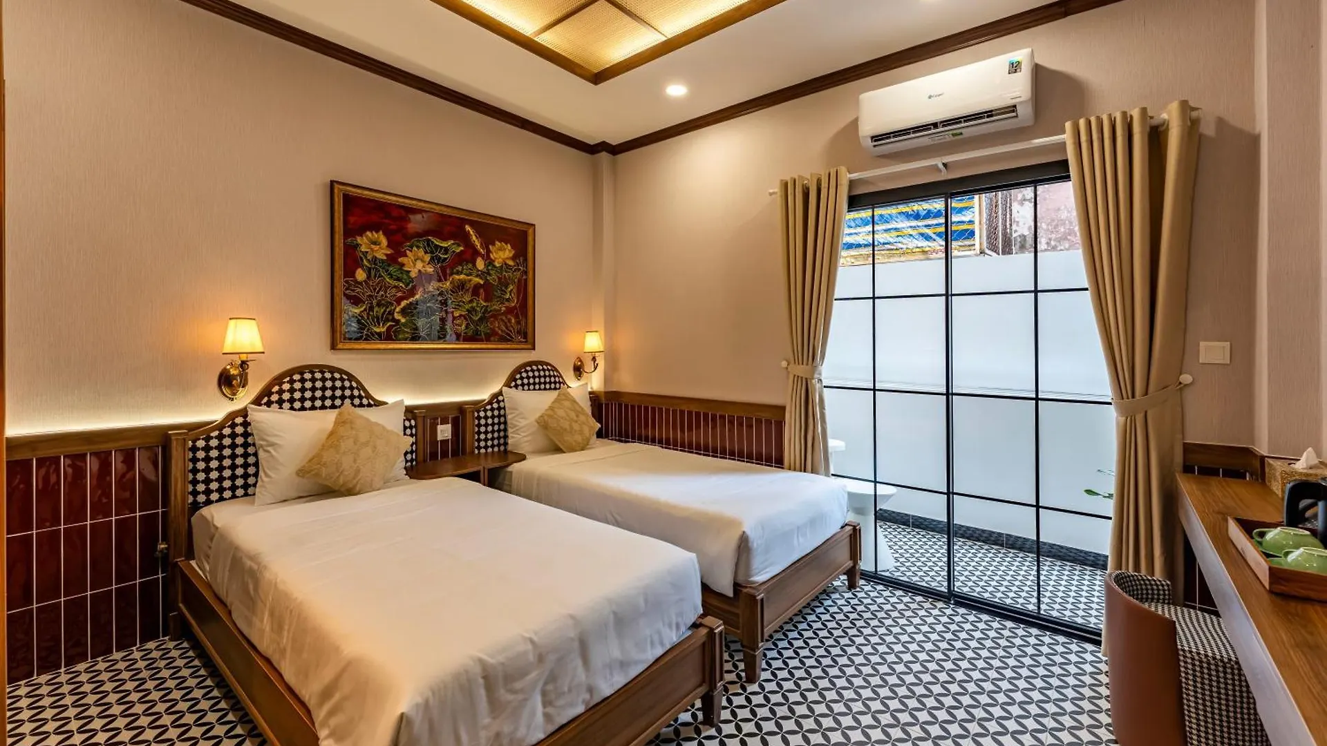 White Lotus - Heritage Hotel Ho Chi Minh City 0*,  Vietnam